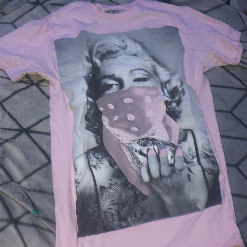 T shirt